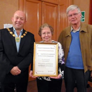 Wincanton Gardeners' Assoc. receives Community Award for 2016