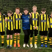 Wincanton Tandoori has sponsored Wincanton Warriors U12s with a brand new kit